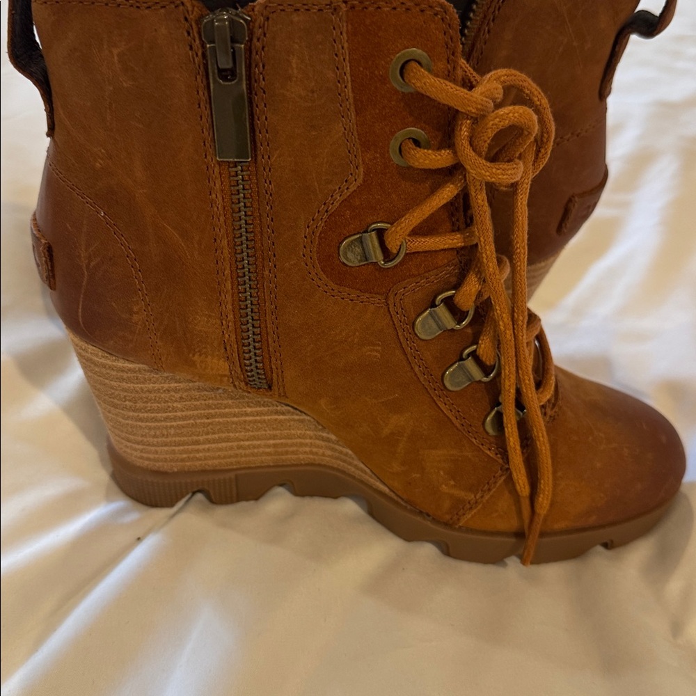 Women's Sorel Joan Uptown Lace-up Ankle Boots in the color Iced Tea - Picture 7 of 10